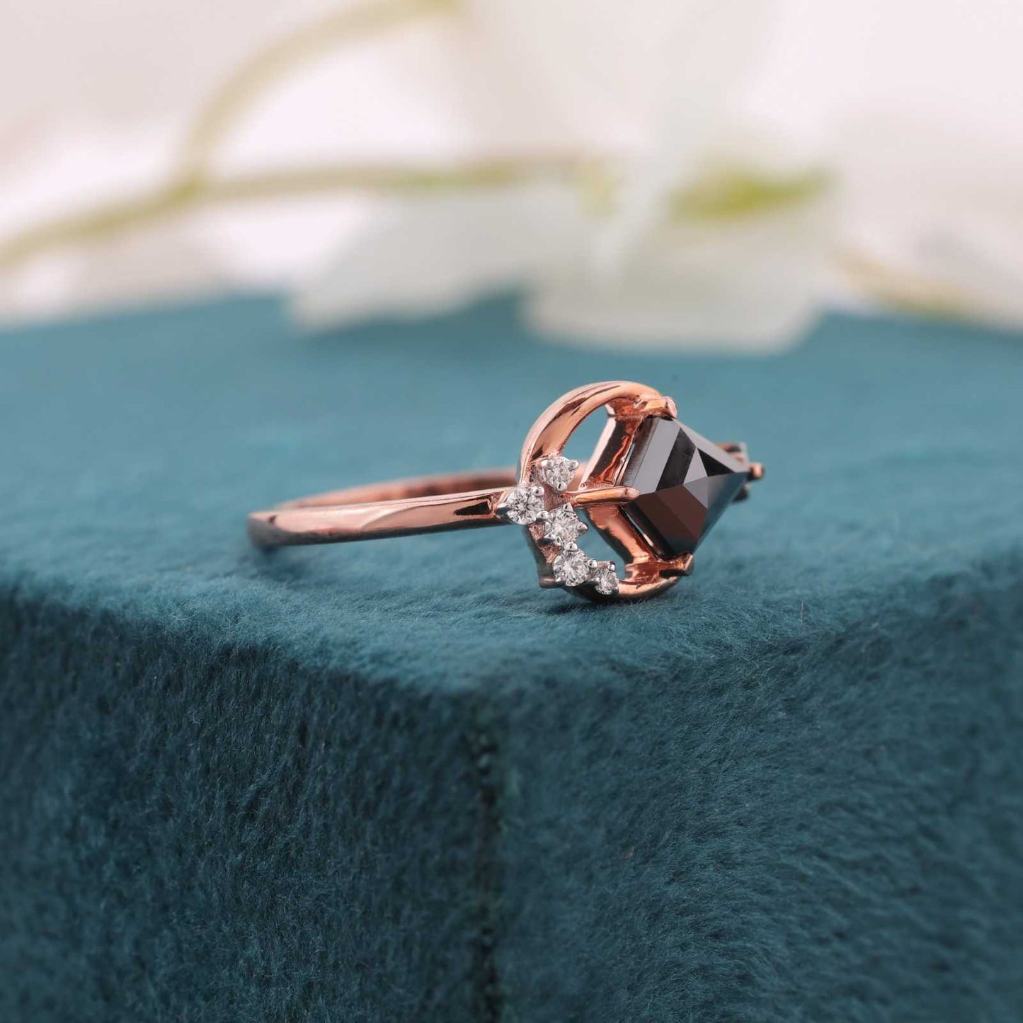 Kite Diamond & Crescent Moon Ring – Gothic Rose Gold Style
