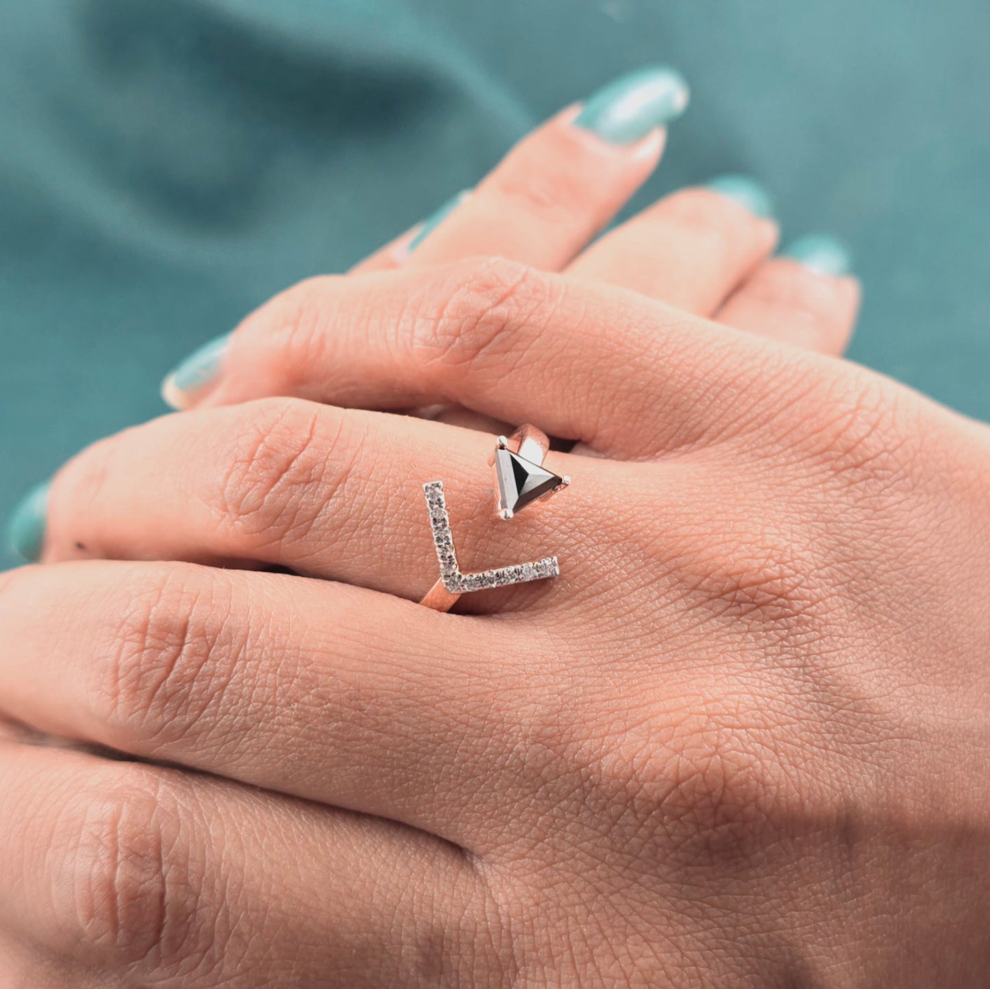 Black Triangle Diamond Chevron Ring – Sleek Rose Gold Style