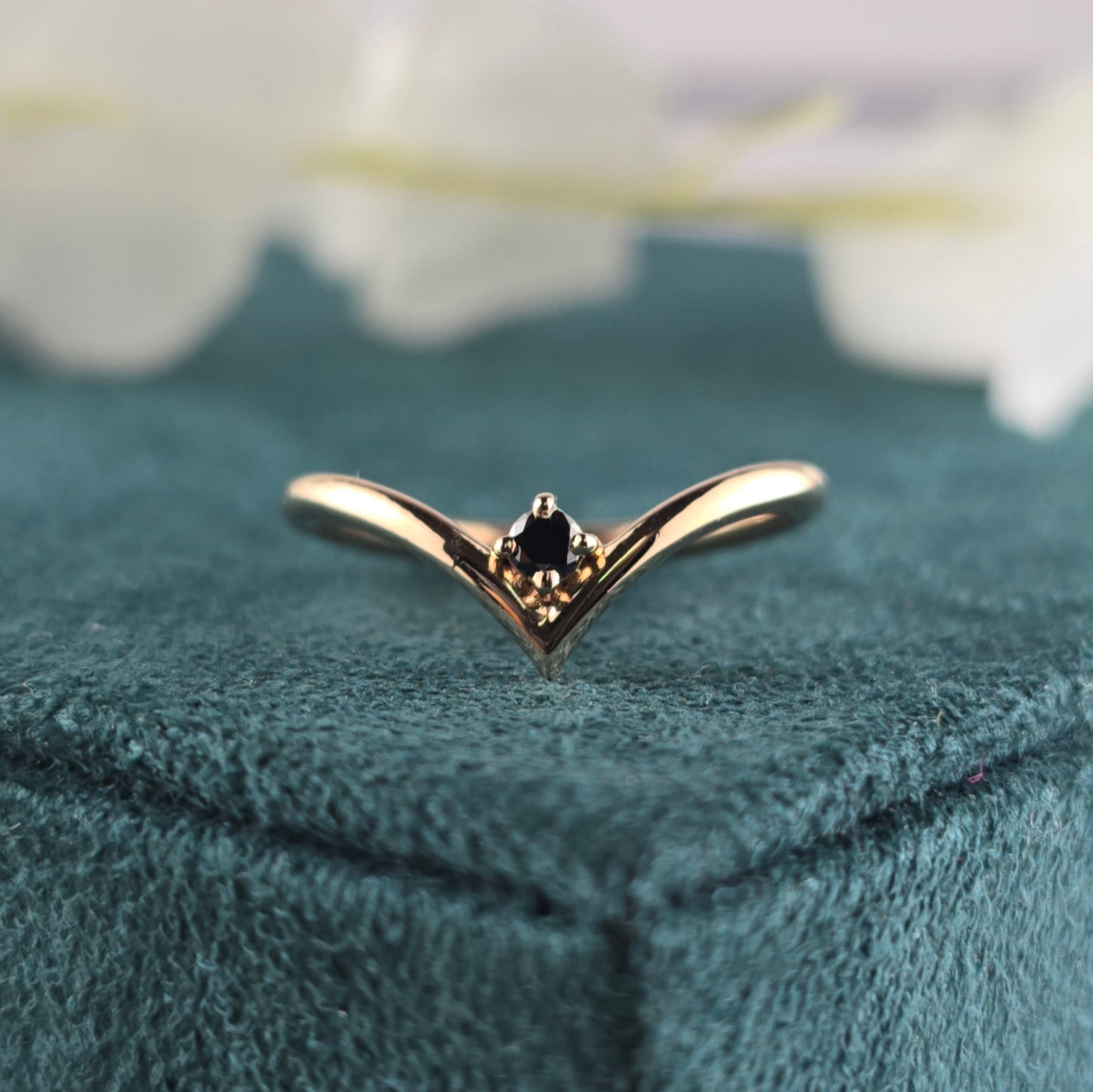 Simply Bold: Round Black Diamond Wedding Band for Her