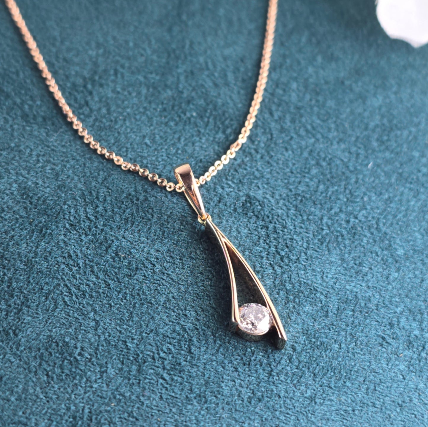 Graceful Curves: Salt & Pepper Diamond Pendant in Round Cut