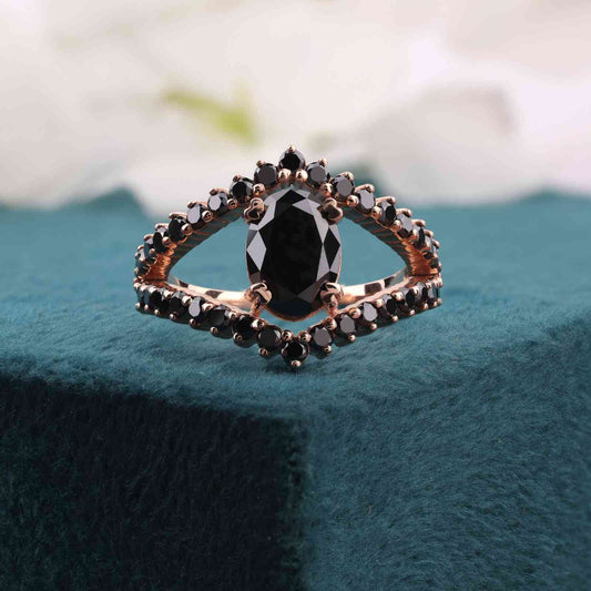 Dramatic Black Diamond Halo Ring – V-Shaped Rose Gold