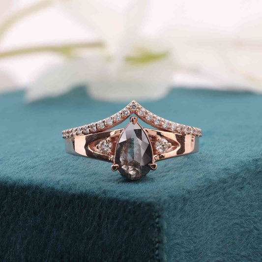Alternative Rose Gold Bridal Set – Salt & Pepper Diamond