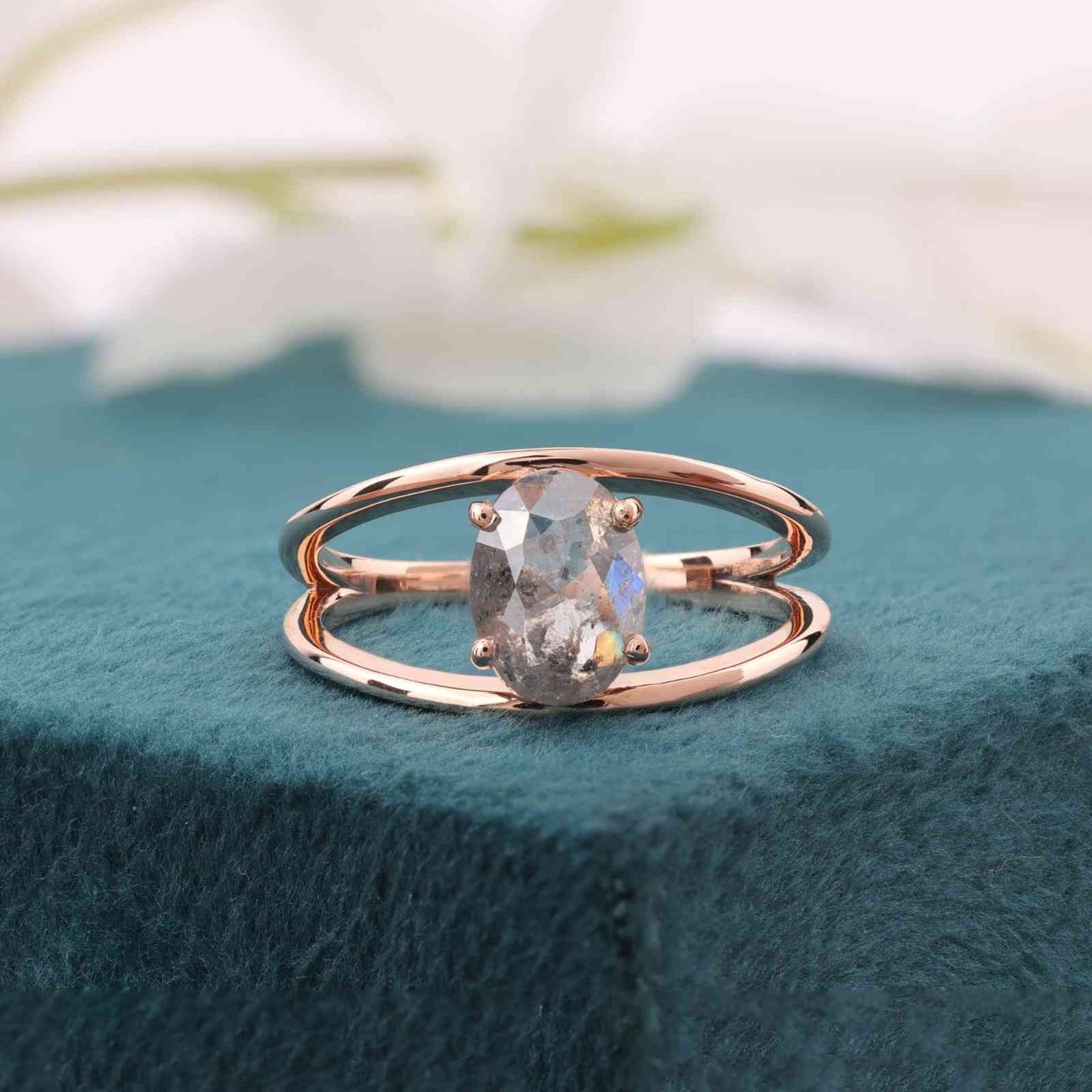 Rose Gold Open Band Ring – Oval Salt & Pepper Crystal