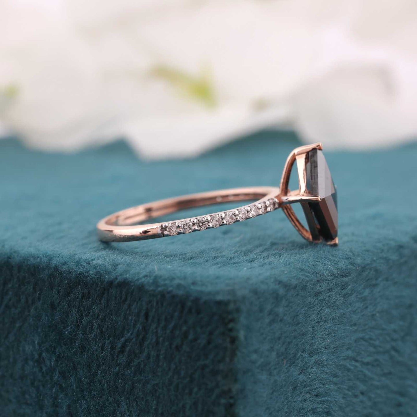 Diagonal Set Kite Black Diamond Engagement Ring – Rose Gold