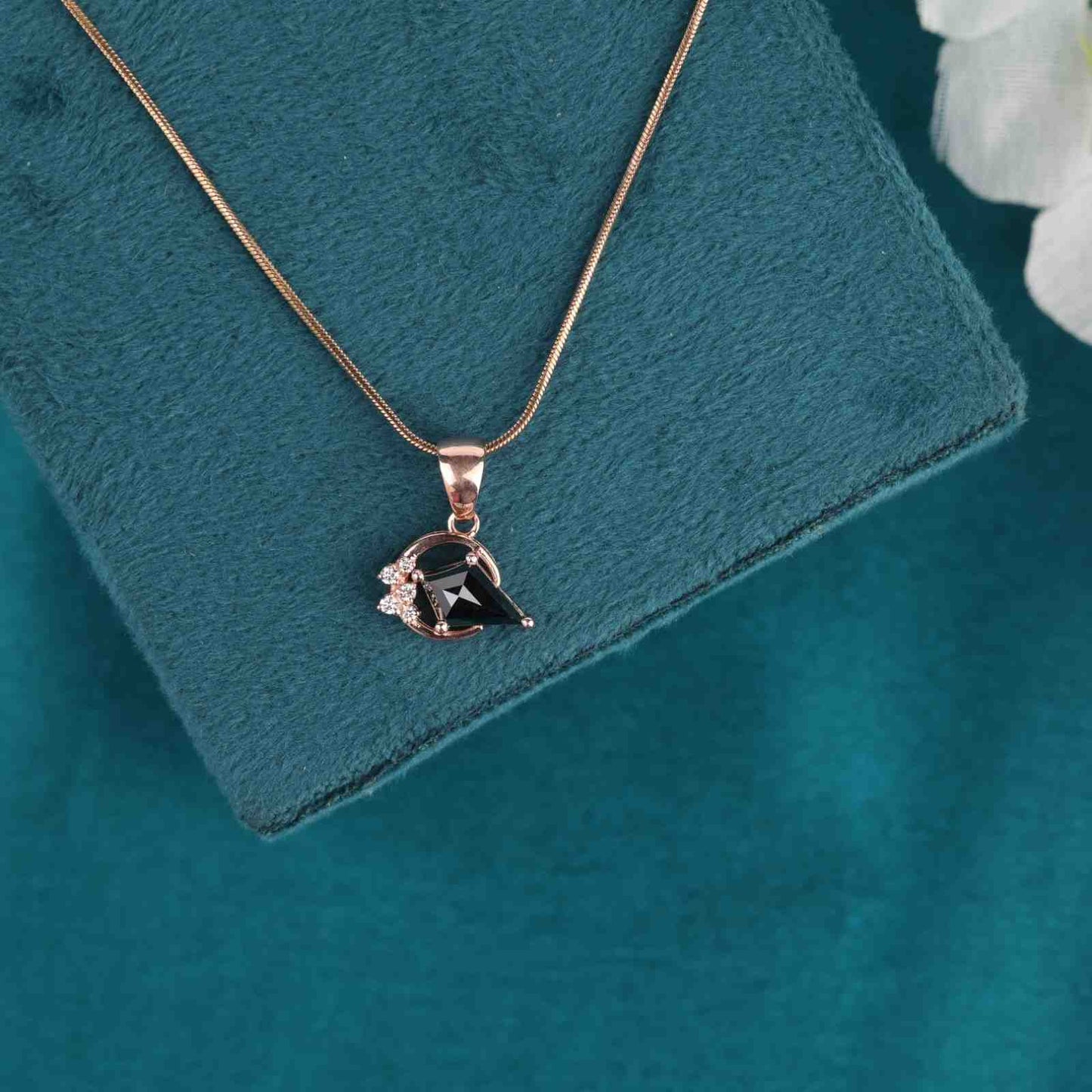 Black Crystal Pendant in Rose Gold – Sparkling Statement