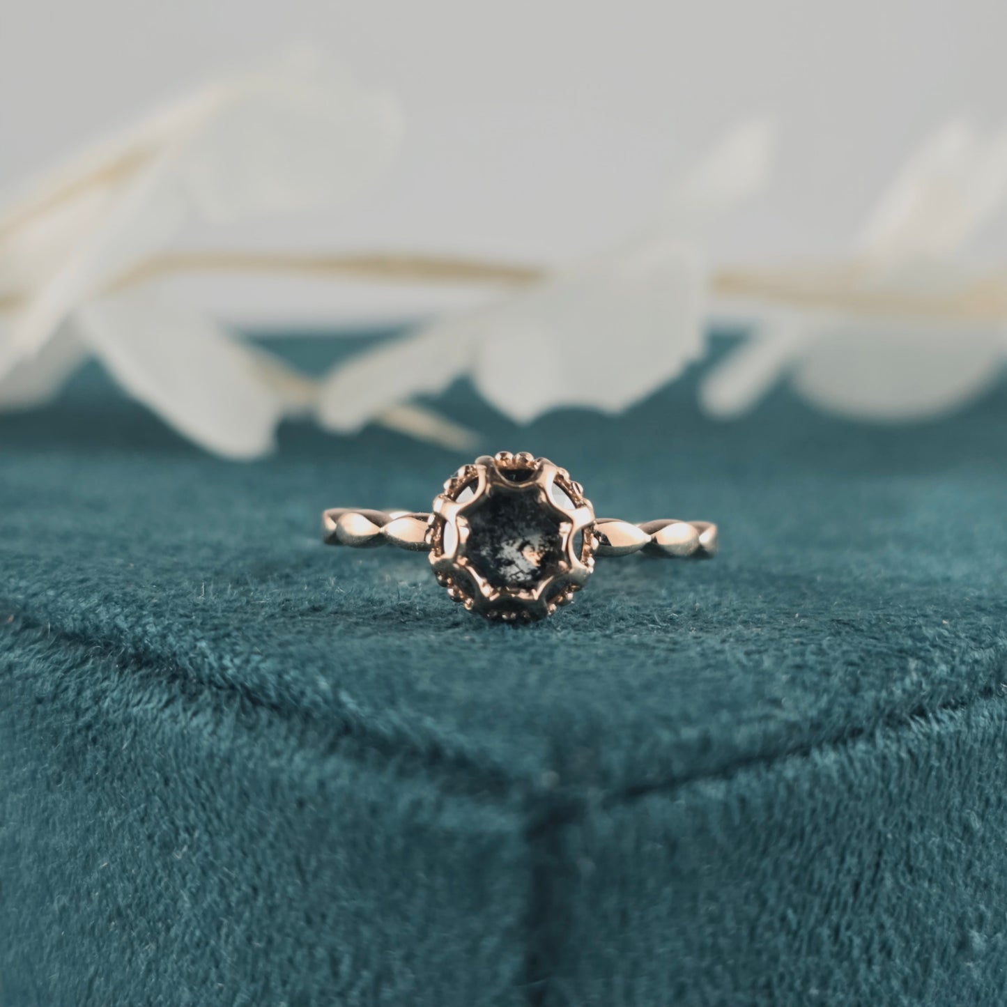 Dendritic Agate Solitaire in Rose Gold – Vintage Floral Ring