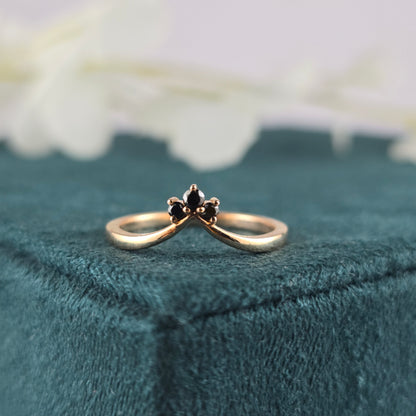 Black Diamond Tiara V Ring – Delicate Rose Gold Edge