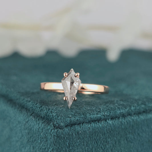 Geometric Kite Salt & Pepper Diamond Ring – Modern Edge