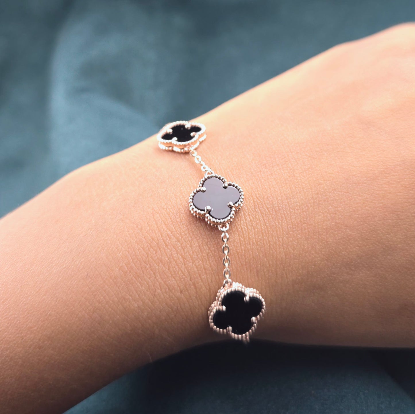 Black Onyx Clover Jewellery Set – Rose Gold Trio for Timeless Style