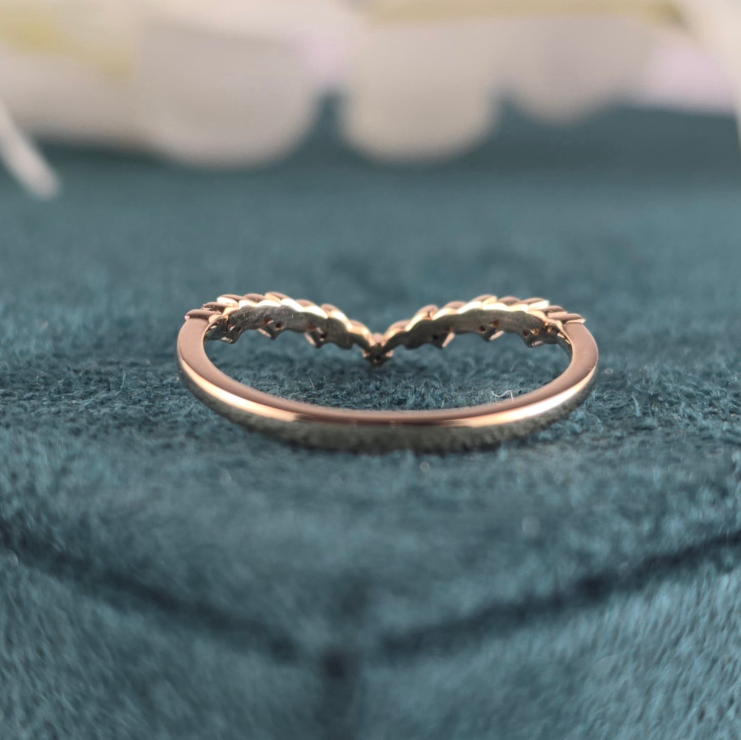 Elegant Spark Meets Edge – Round Black Diamond Band