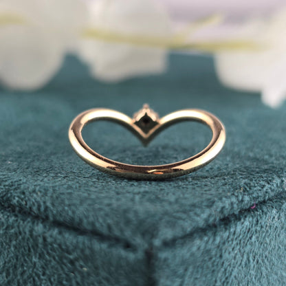 Simply Bold: Round Black Diamond Wedding Band for Her