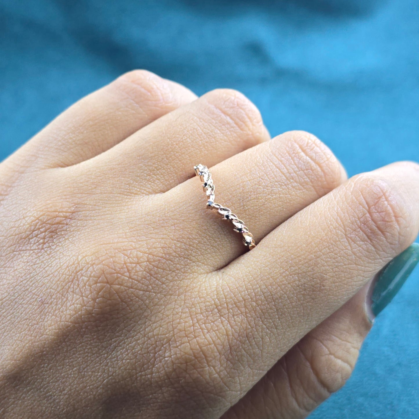 Elegant Spark Meets Edge – Round Black Diamond Band