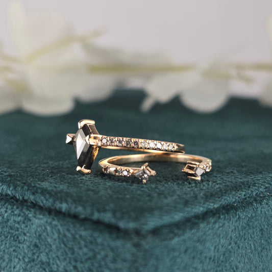 Modern Salt & Pepper Wedding Ring in Rose Gold – Bold & Unique