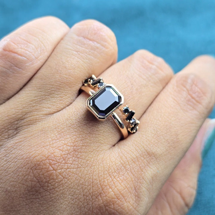 Make a Bold Promise with Our Emerald & Bauguette Black Diamond Ring