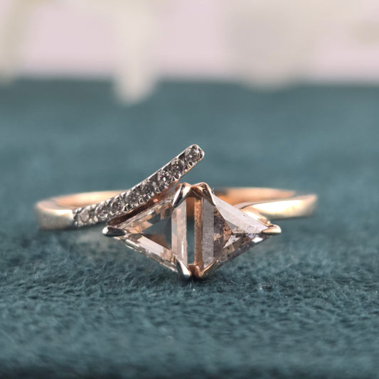 Triangle Diamond Engagement Ring in Rose Gold – Modern & Unique Design