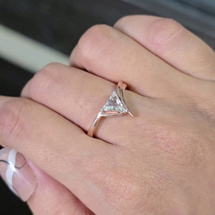 Modern Triangle-Cut Diamond Engagement Ring in Gold