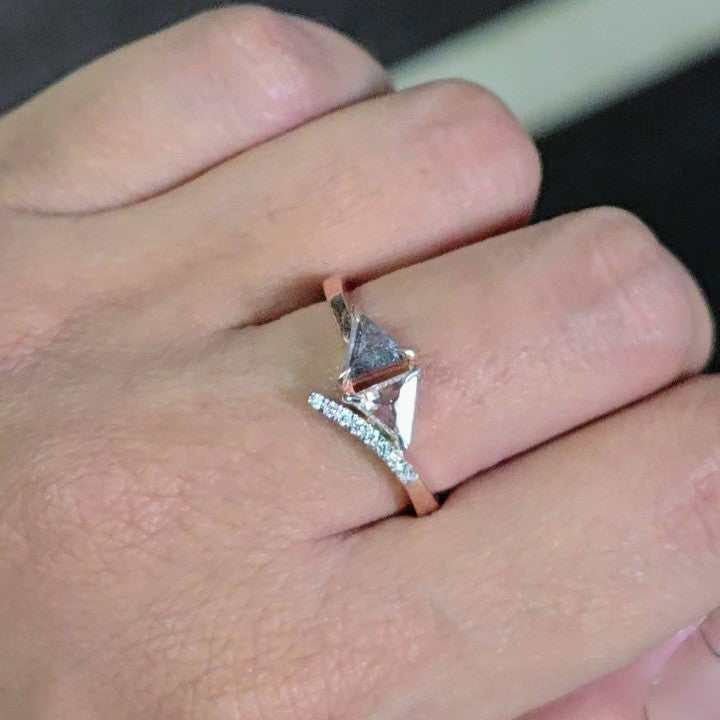 Triangle Diamond Engagement Ring in Rose Gold – Modern & Unique Design