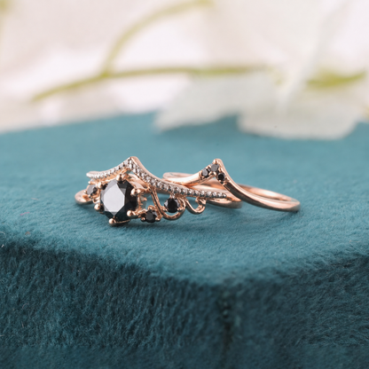 Unique Black Diamond Tiara Ring – Vintage Charm in Every Detail