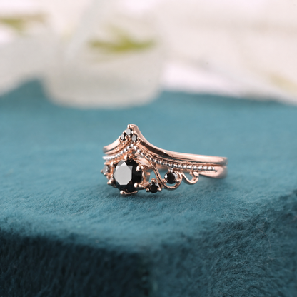 Unique Black Diamond Tiara Ring – Vintage Charm in Every Detail