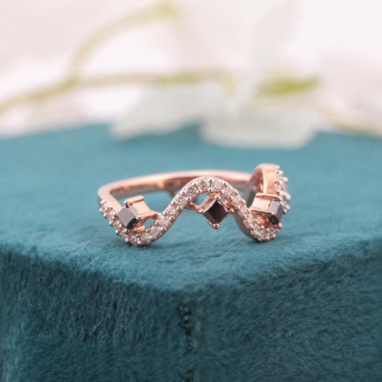 Bold Meets Brilliant – Princess Black and Round White Diamond Ring