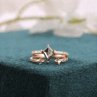 Modern Salt & Pepper Wedding Ring in Rose Gold – Bold & Unique