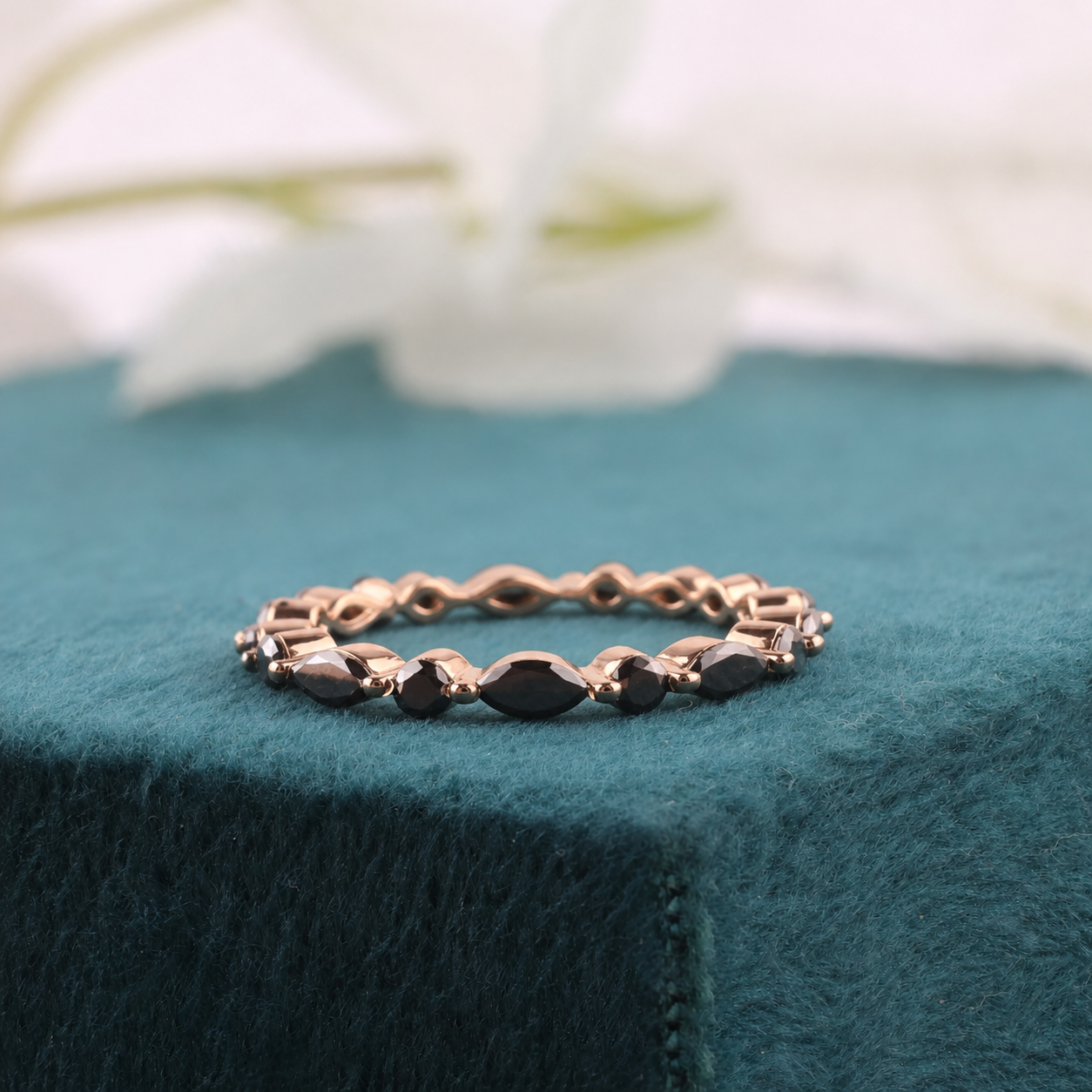 Marquise & Round Diamond Ring – Elegant & Unique Design