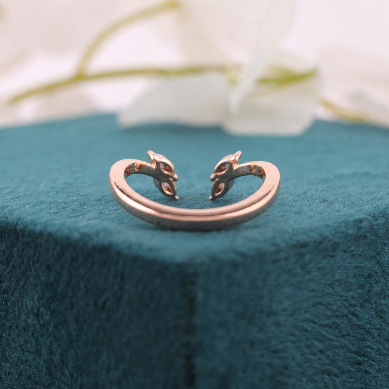 Grace in Every Curve – Marquise Diamond Ring