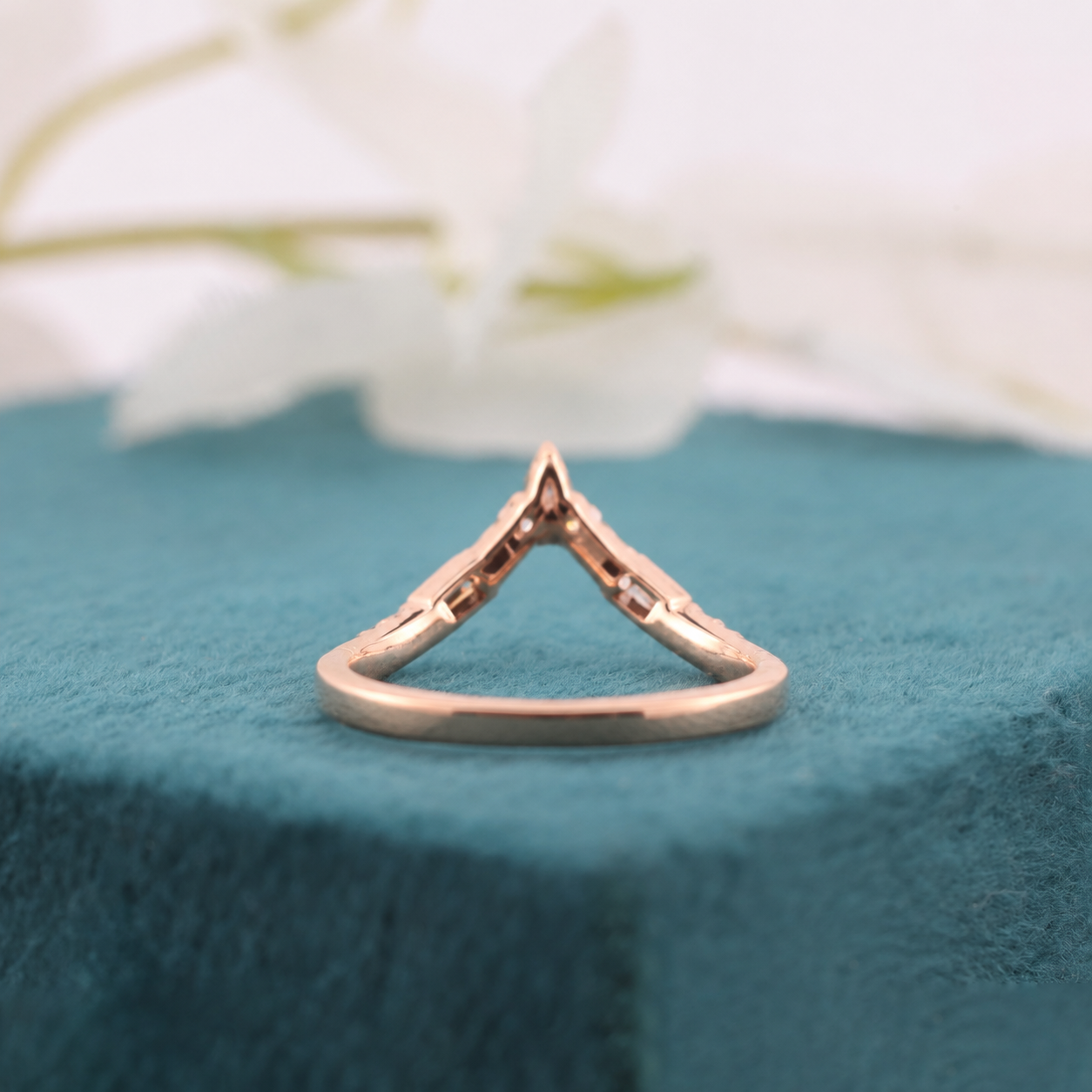 Triple-Cut Salt & Pepper Diamond Band with Bold Elegance