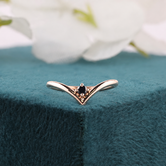 Simply Bold: Round Black Diamond Wedding Band for Her