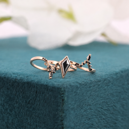 Modern Black Diamond Wedding Ring in Gold – Unique Kite-Cut Alternative Bridal Ring