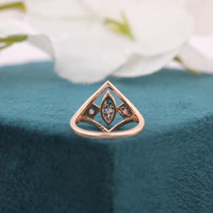 Marquise One and Two Round Ring – Elegant Mixed-Cut Design