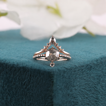 Salt & Pepper Wedding Ring in 18K Rose Gold – Bold and Unique