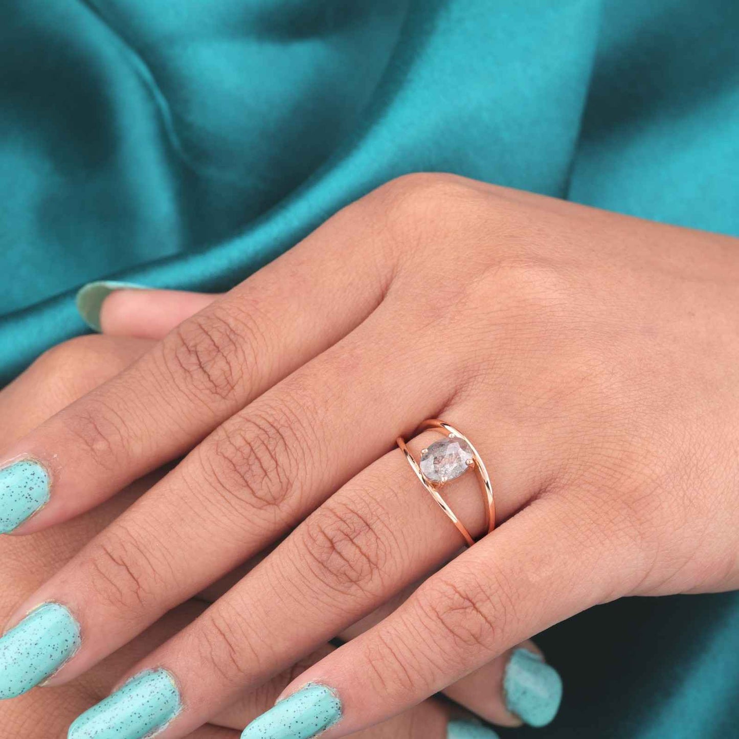 Rose Gold Open Band Ring – Oval Salt & Pepper Crystal