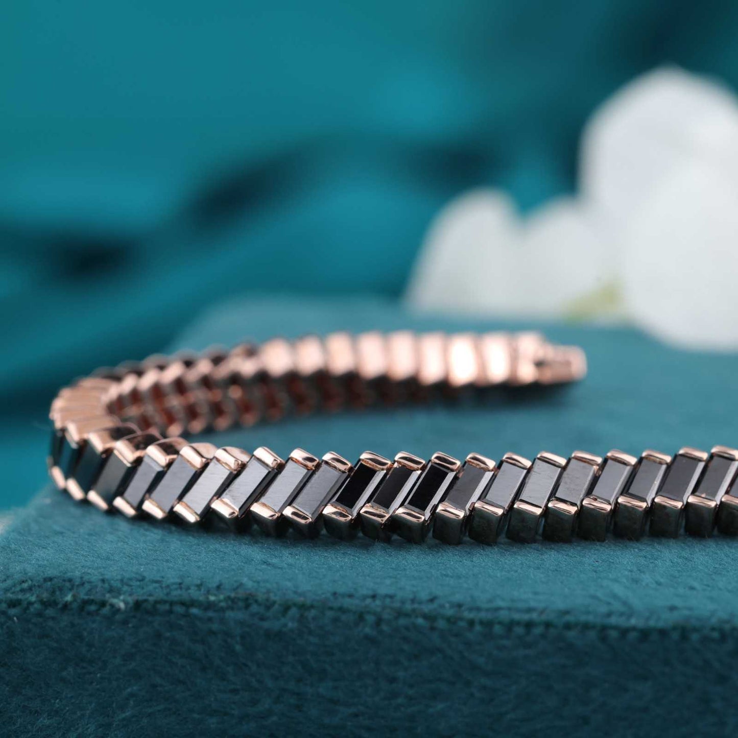 Elegant Black Enamel Bracelet – 10K Gold Minimalist Style