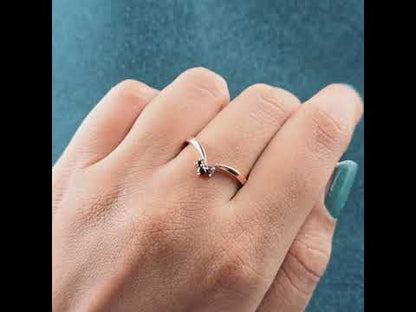 Black Diamond Tiara V Ring – Delicate Rose Gold Edge