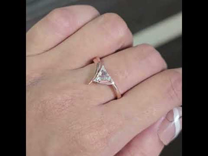 Modern Triangle-Cut Diamond Engagement Ring in Gold