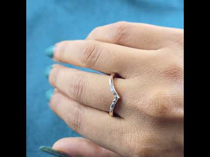 Sharp Beauty: Salt & Pepper Diamond Band with Bold Sparkle