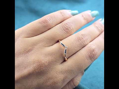 Edgy Elegance: Round and Baguette Salt and Pepper Diamond Band