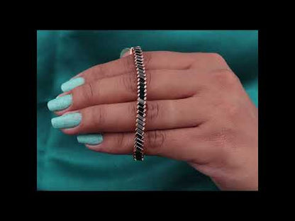 Elegant Black Enamel Bracelet – 10K Gold Minimalist Style